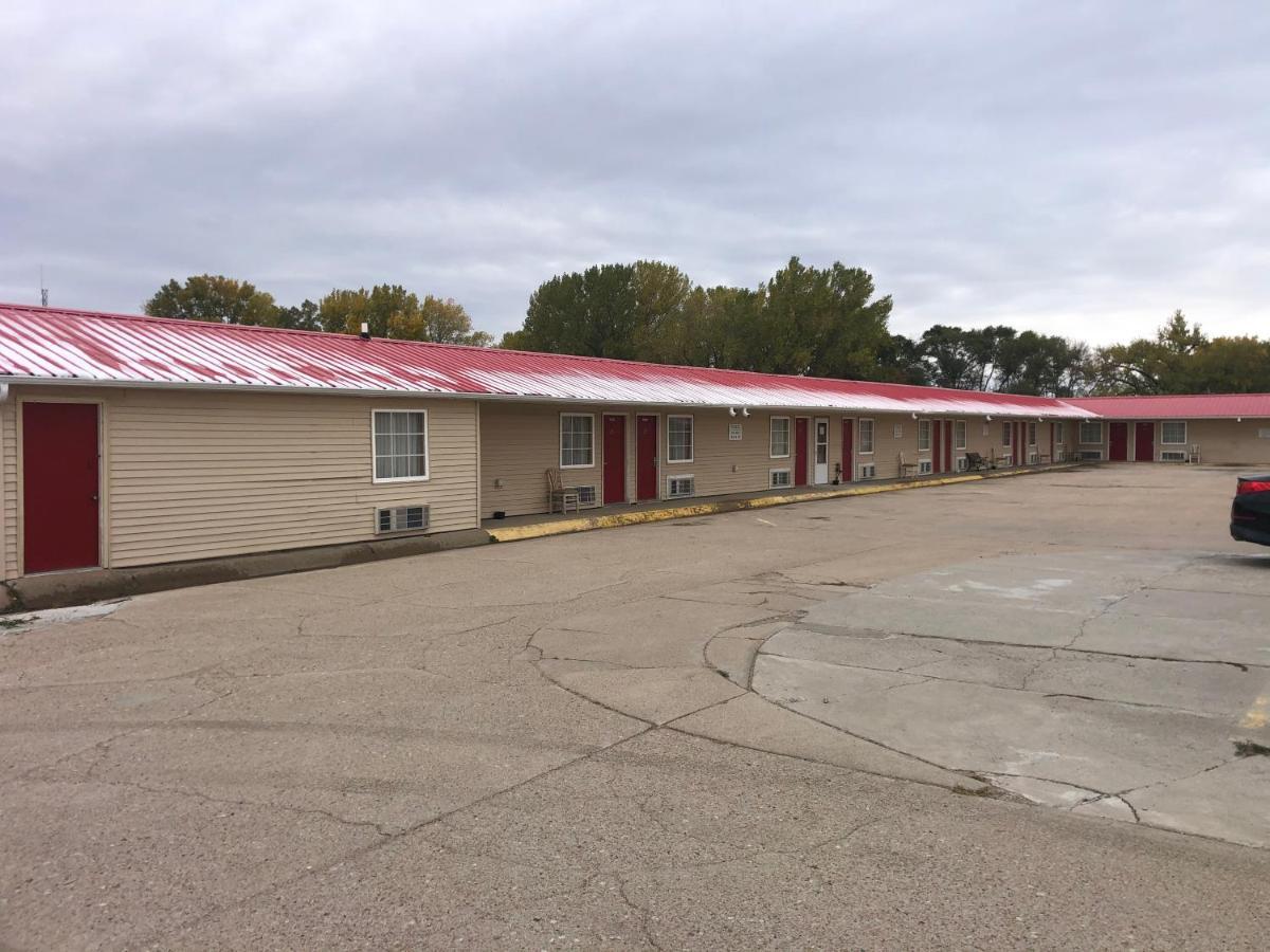 Big 12 Motel Broken Bow Exterior photo