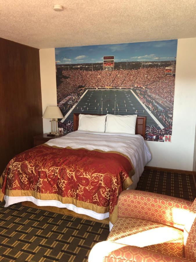 Big 12 Motel Broken Bow Exterior photo