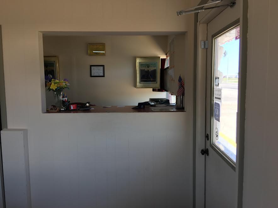 Big 12 Motel Broken Bow Exterior photo